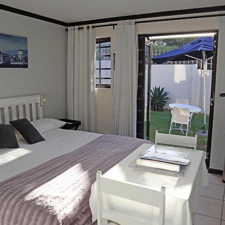 Santini Lace Self Catering Unit Plettenbergbaai Buitenkant foto