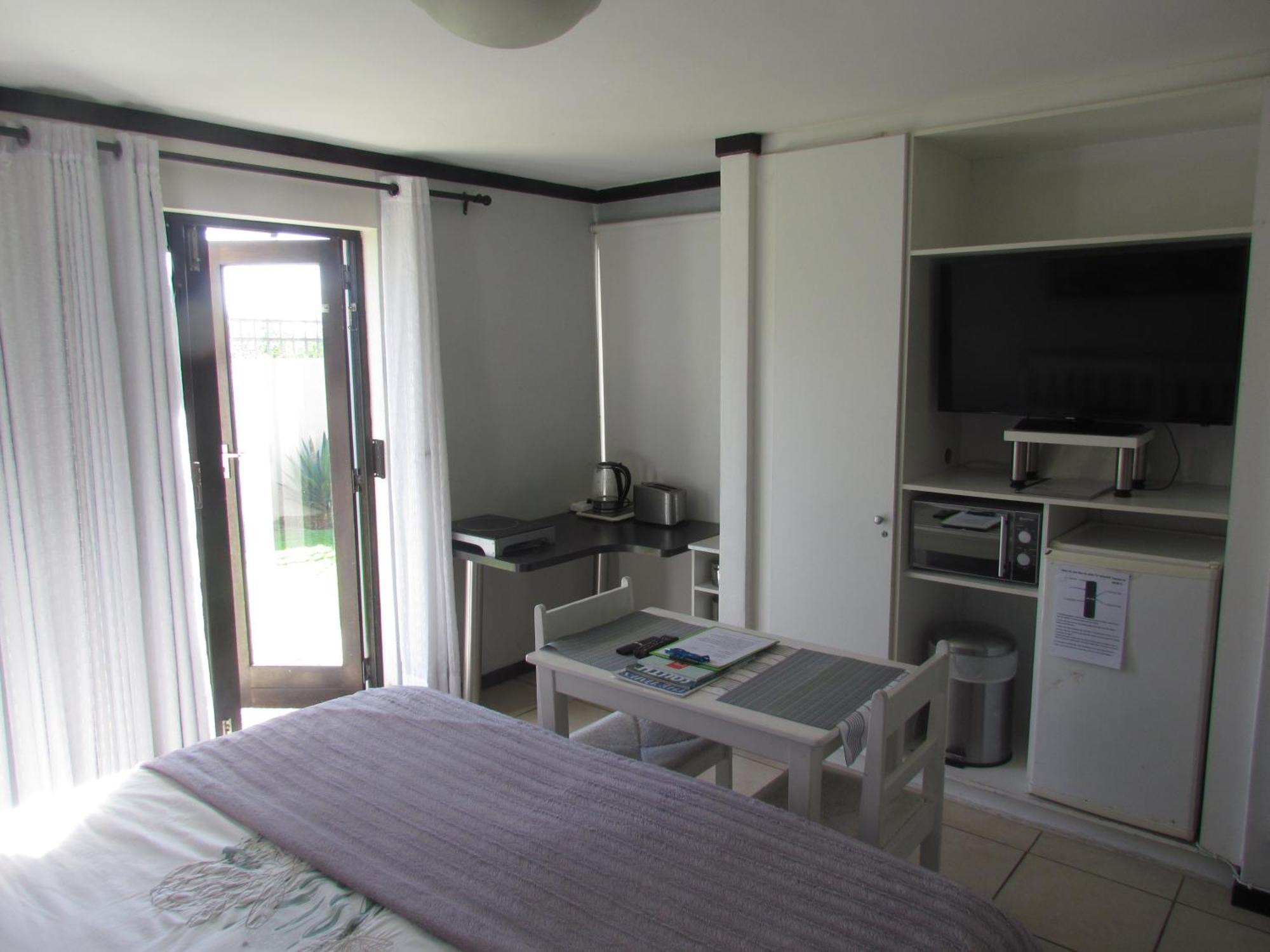 Santini Lace Self Catering Unit Plettenbergbaai Buitenkant foto