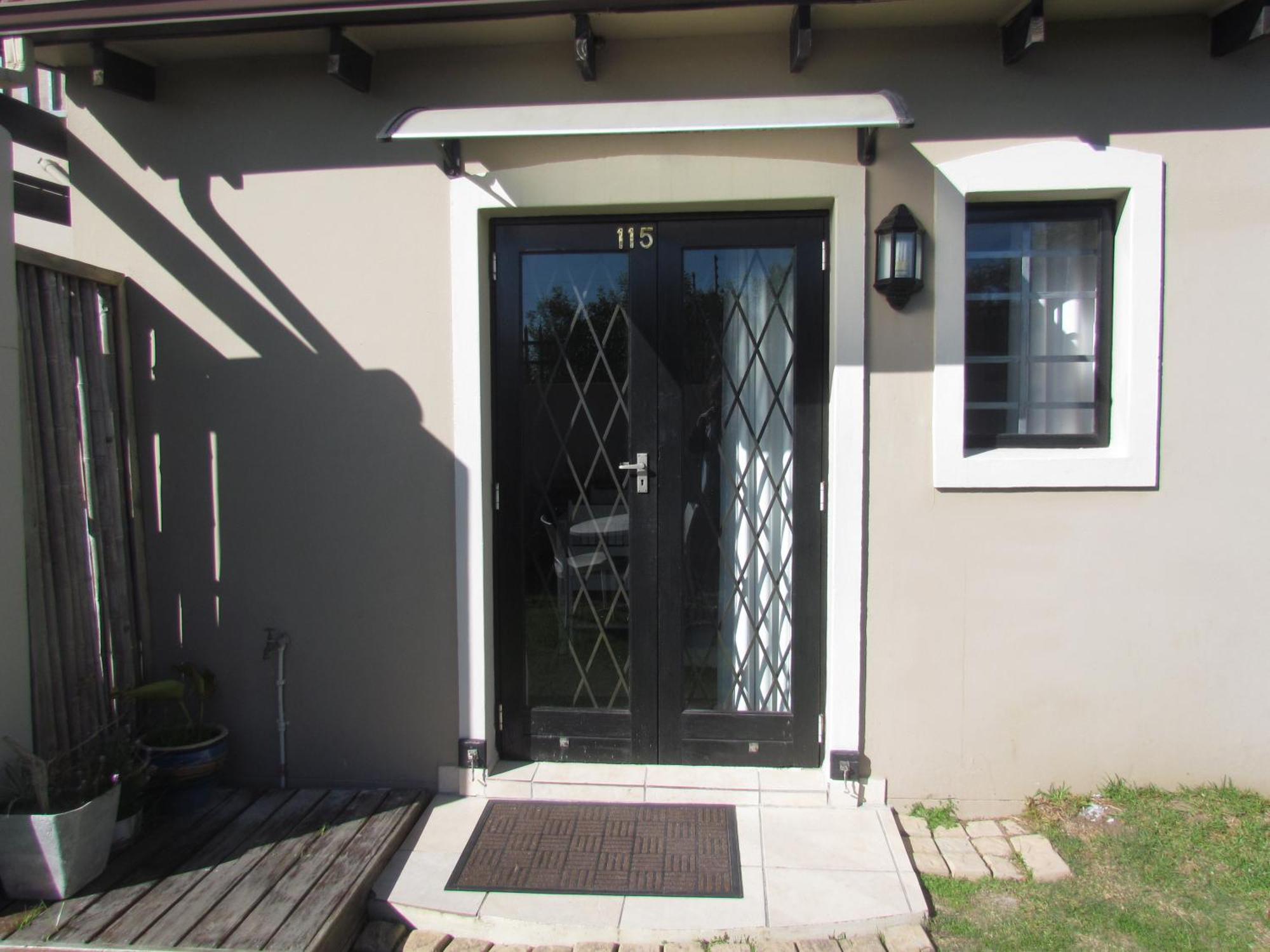 Santini Lace Self Catering Unit Plettenbergbaai Buitenkant foto