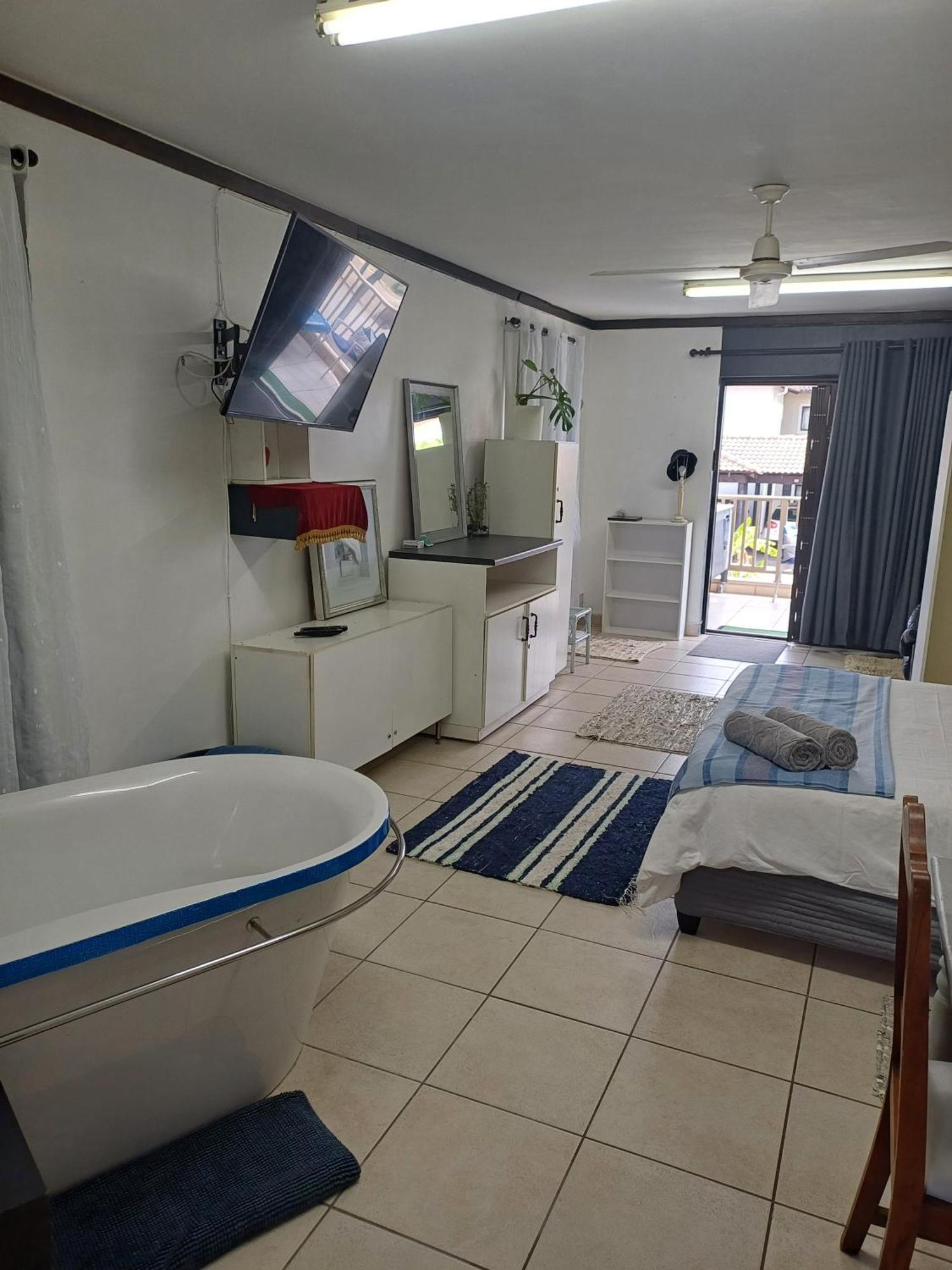Santini Lace Self Catering Unit Plettenbergbaai Buitenkant foto