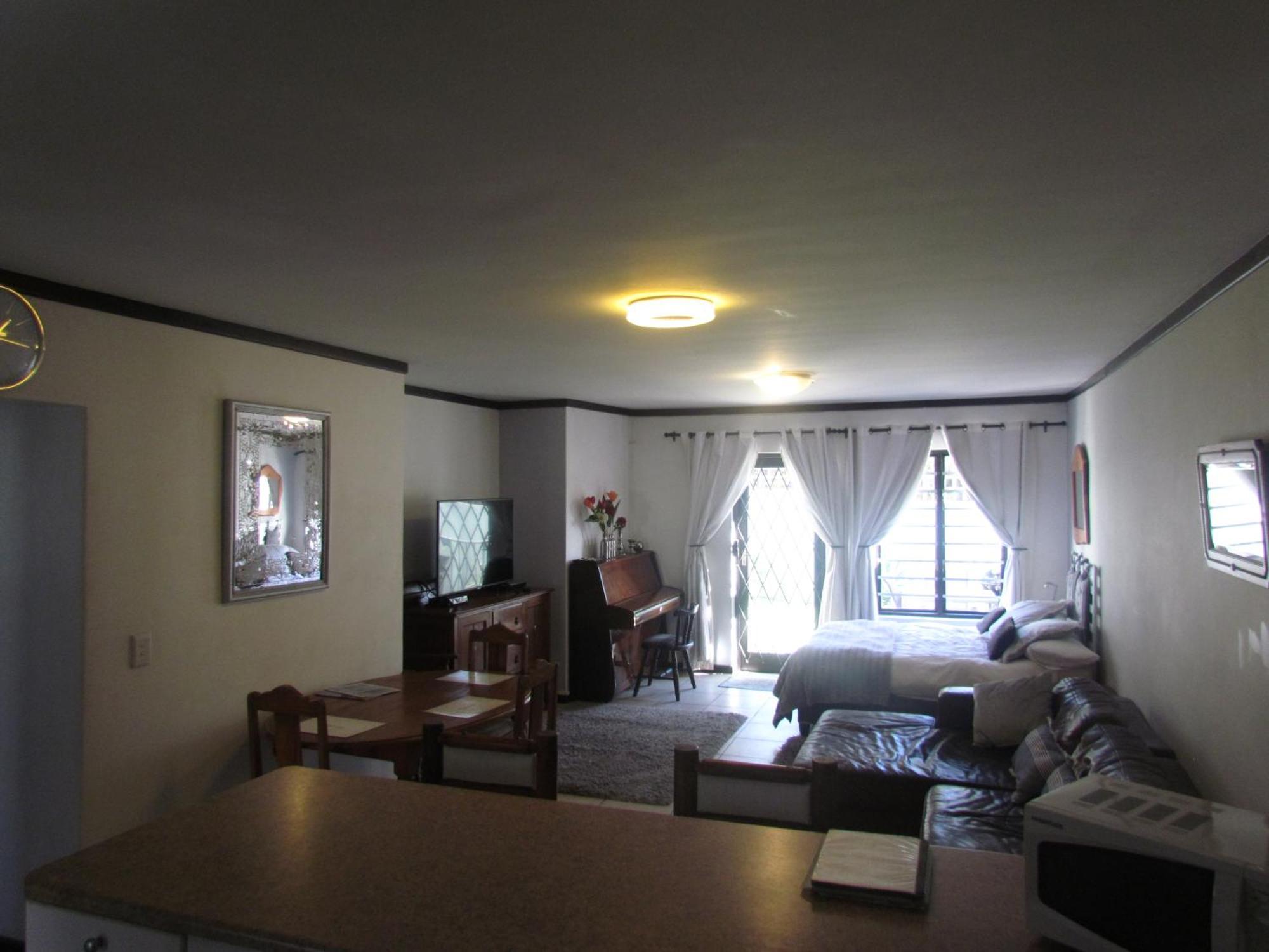 Santini Lace Self Catering Unit Plettenbergbaai Buitenkant foto