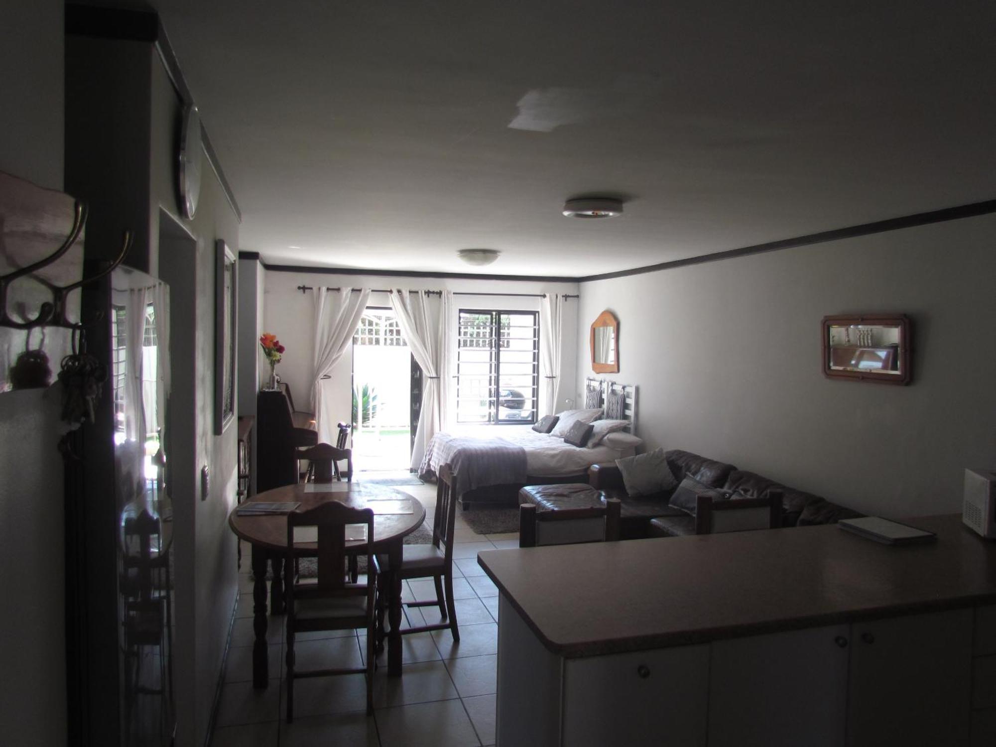 Santini Lace Self Catering Unit Plettenbergbaai Buitenkant foto